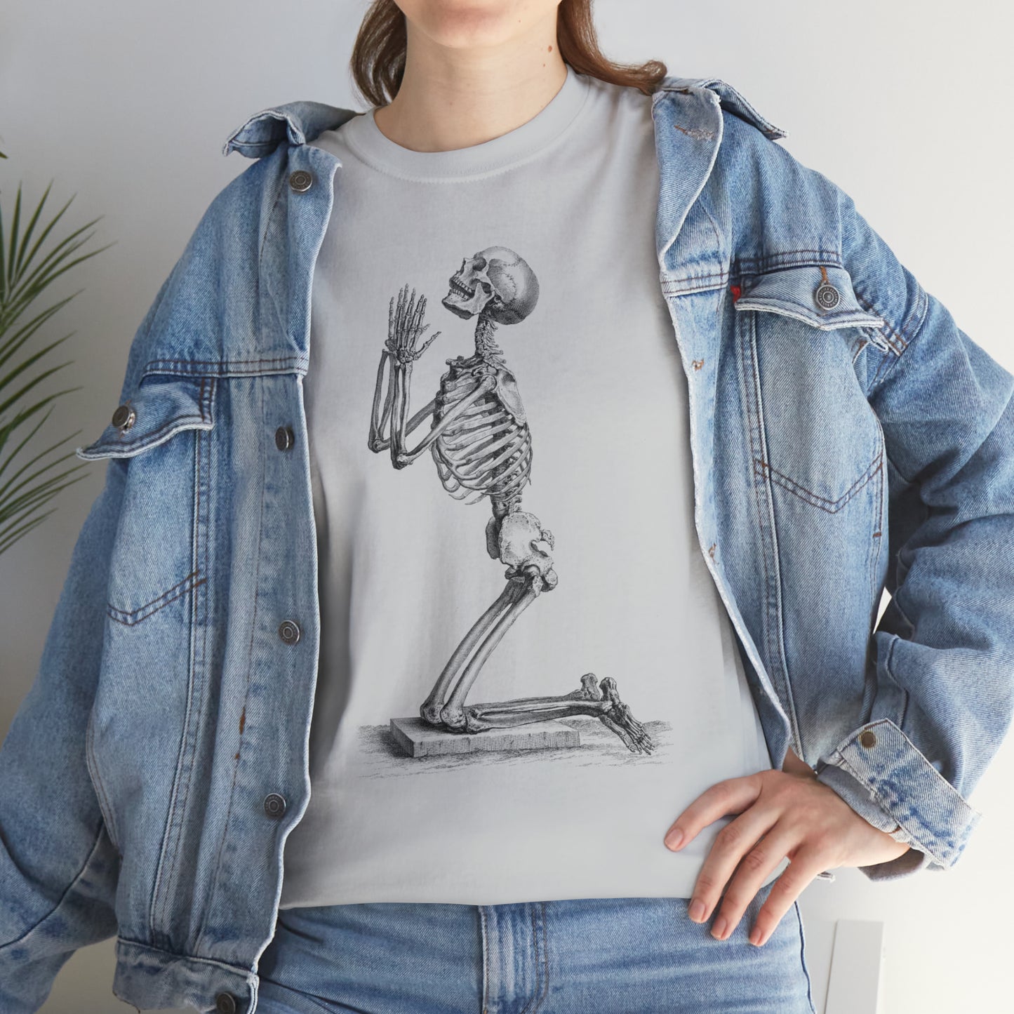 Halloween Praying Skeleton - Unisex Heavy Cotton Tee